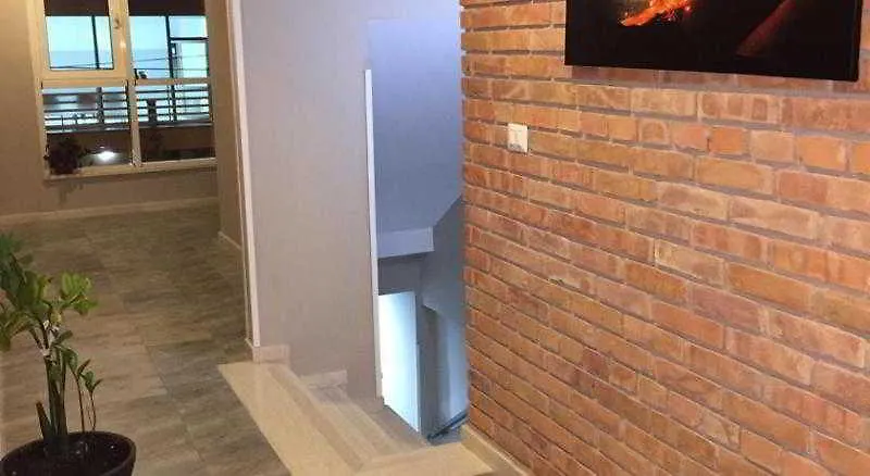 Hotel Oresti Center Τίρανα