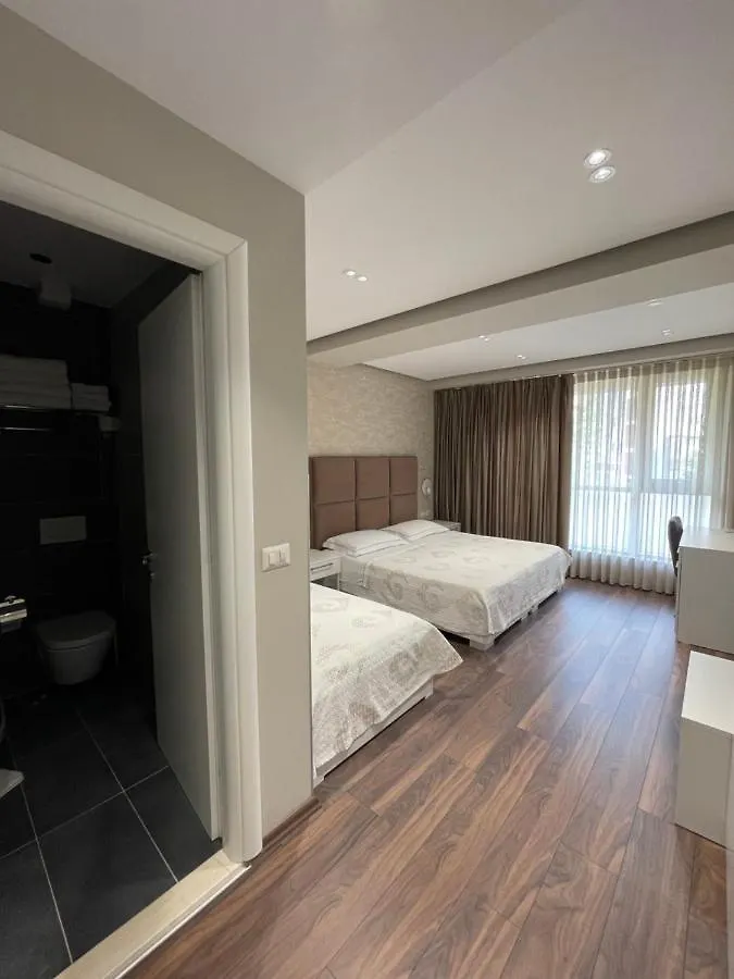 Hotel Oresti Center Tirana