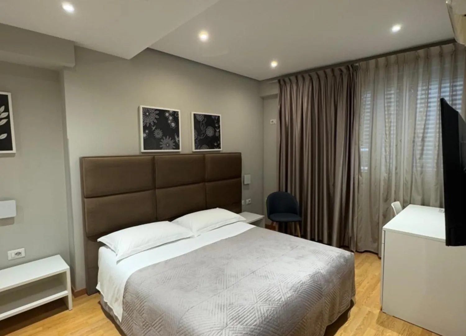 Hotel Oresti Center Tirana