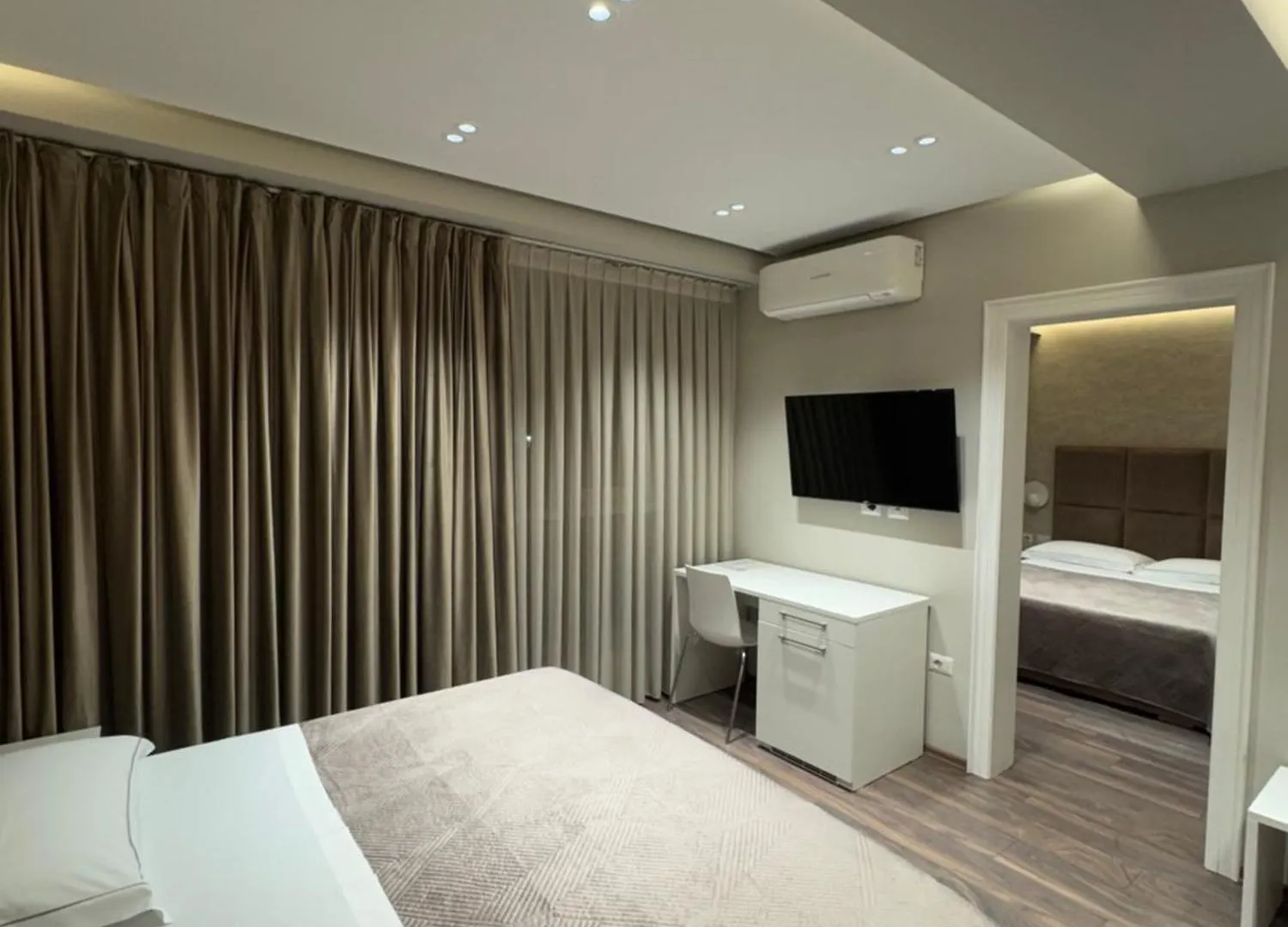 Hotel Oresti Center Tirana