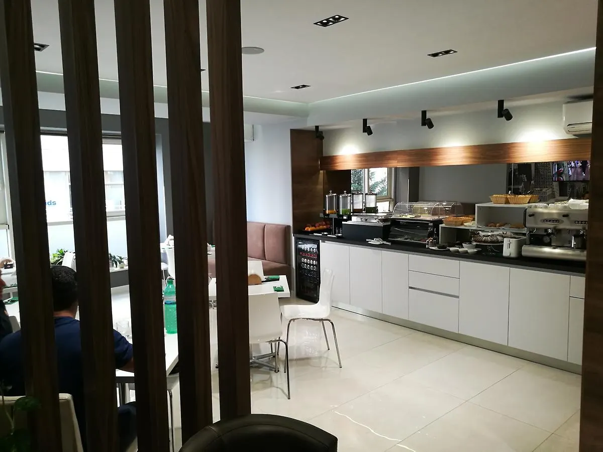 Hotel Oresti Center Tirana